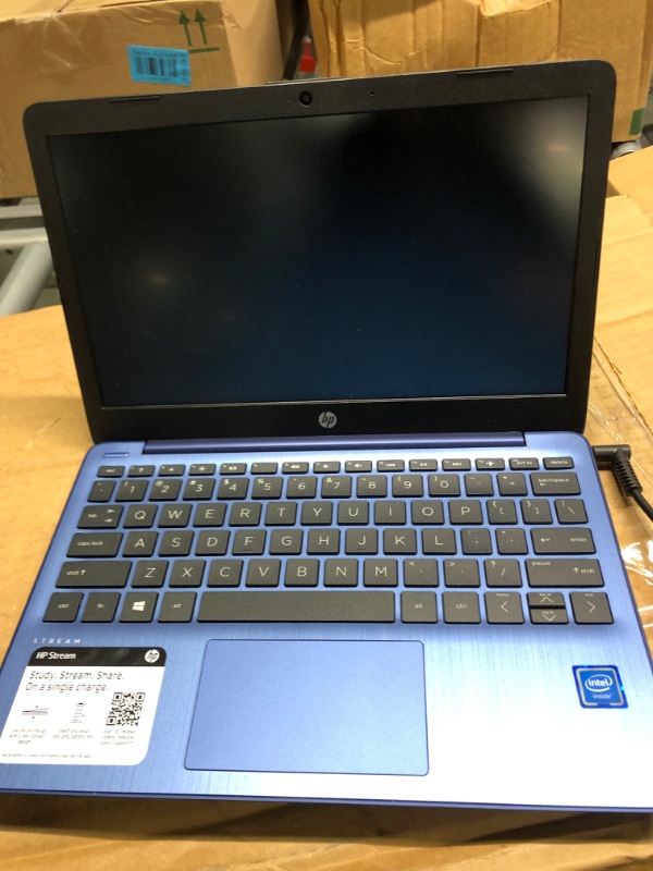 Photo 3 of hp stream blue laptop sn#: 5cd1396f24 model#: rtl8822ce
 HP Stream 14in laptop, Intel Celeron N4020 Dual-Core Processor, 