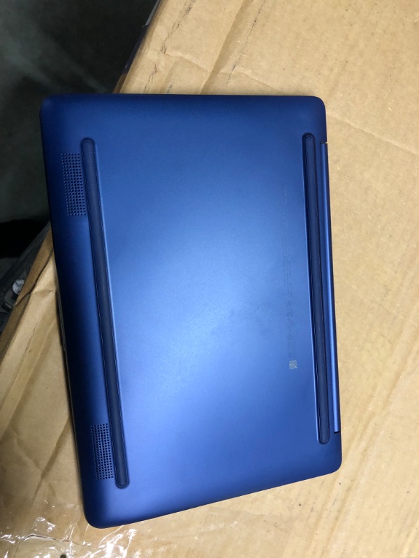 Photo 5 of hp stream blue laptop sn#: 5cd1396f24 model#: rtl8822ce
 HP Stream 14in laptop, Intel Celeron N4020 Dual-Core Processor, 