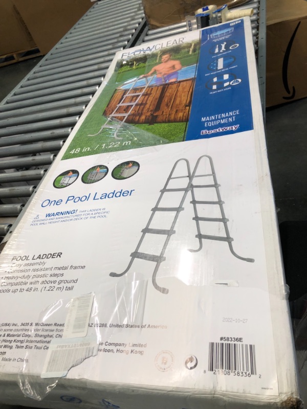 Photo 2 of Bestway Flowclear Above Ground Swimming Pool Ladder 48" | Corrosion-Resistant Metal Frame