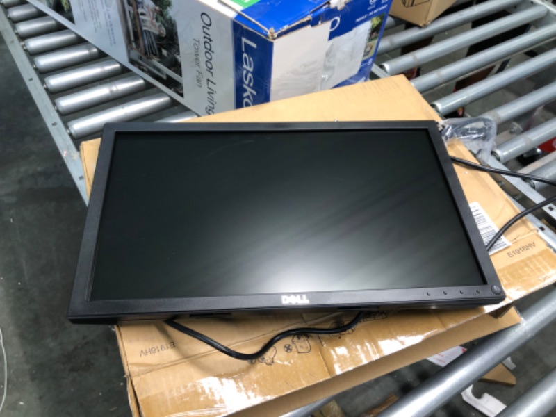 Photo 5 of Dell E1916HV VESA Mountable 19" Screen LED-Lit Monitor,Black One Monitor Monitor 19 in