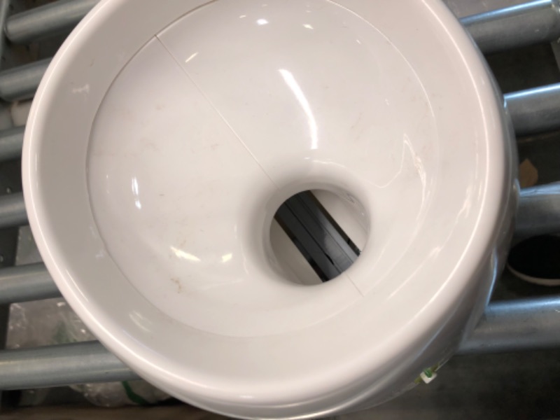 Photo 1 of YEEGO DIRECT Ball Launcher for Dogs - Automatic Dog Ball Launcher with 5 Tennis Ball - Interactive Dog Toys Pet Ball Indoor Thrower Machine Green