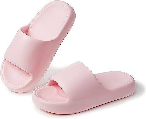 Photo 1 of CVACAURNTO Men's and Women's Cloud Slippers Pillow Slippers Bathroom Sandals Cushioned Thick Sole Shoes Extreme Comfort indoor and outdoor pillow slippers Size 8