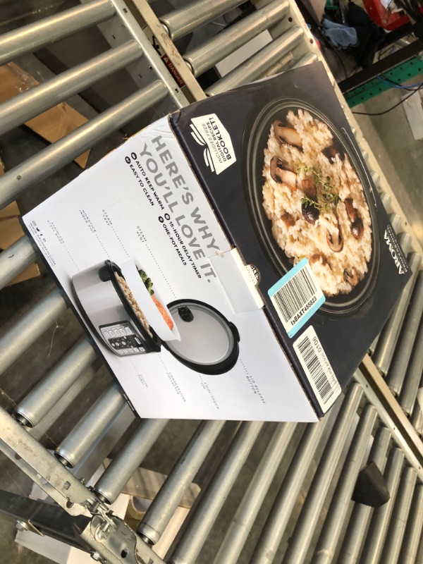 Photo 1 of Aroma Housewares ARC-5000SB Digital Rice, Food Steamer, Slow, Grain Cooker, Stainless Exterior/Nonstick Pot, 10-cup uncooked/20-cup cooked/4QT, Silver, Black Professional