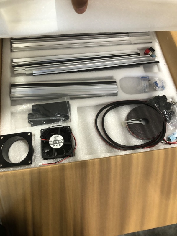 Photo 1 of ANNOYTOOLS Acrylic CNC Enclosure,Dustproof, Engraving and Cutting Noise Reduction, Compatible with CNC Router 3018/3018pro/3018-prover/3020,500×430×330 mm