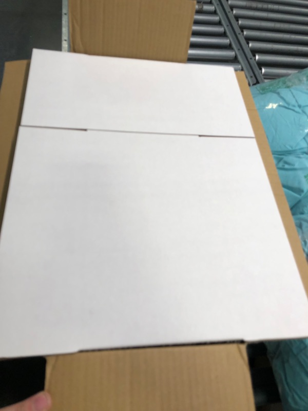 Photo 2 of 25 Pack Vinyl Record Mailers 12.5" X 12.5" x 1" White Lp Mailing Boxes, Easy-Fold Album Cardboard Boxes for Shipping 25-Pack 12.5x12.5x1 inch White