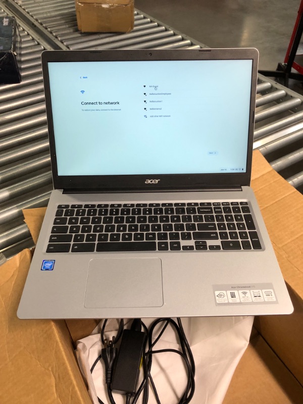 Photo 1 of Acer Chromebook 315 15.6" HD Intel N4000 4GB RAM 32GB 
