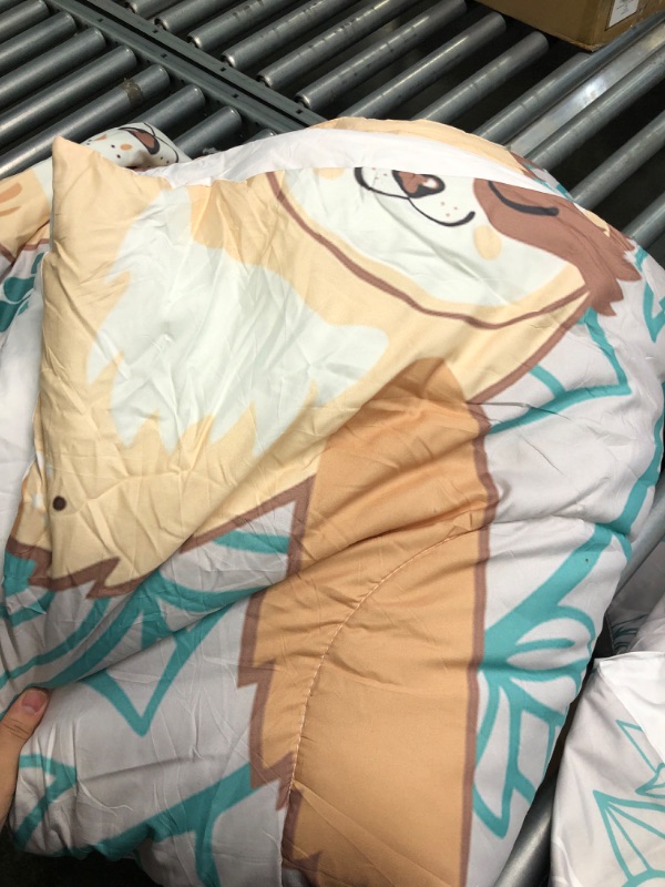 Photo 4 of AILONEN Sloth Comforter Set Queen Size, Cartoon Sloth Bedding Set for Kids Girls Boys,Bed-in-a-Bag Sloth Pattern Printed Duvet,1 Comforter 2 Pillowcases 3 Piece T6 Queen