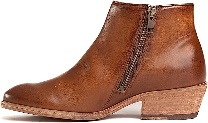 Photo 1 of Frye Women's Carson Piping Bootie Ankle Boot 9.5B