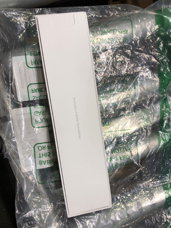 Photo 3 of Apple Pencil (1st Generation) - Includes USB-C to Pencil Adapter USB-C Adapter