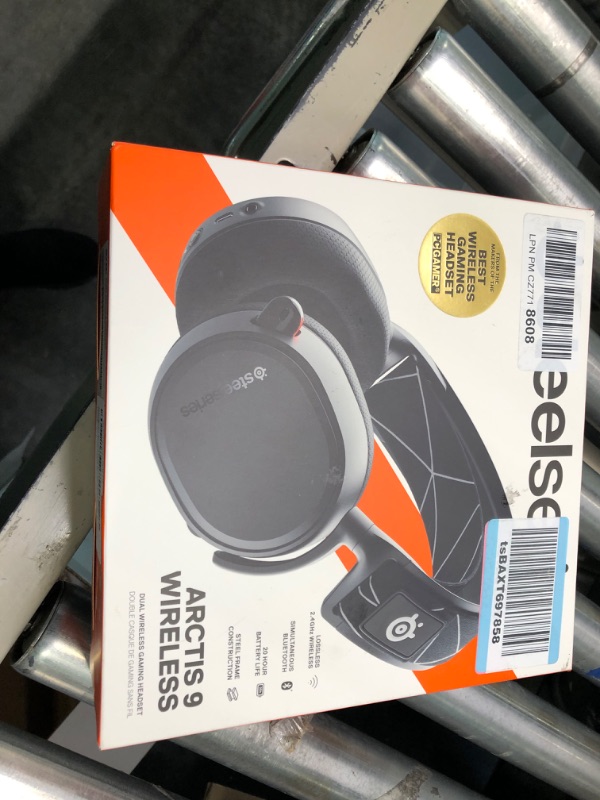 Photo 2 of SteelSeries Arctis 9 Dual Wireless Gaming Headset – Lossless 2.4 GHz Wireless + Bluetooth – 20+ Hour Battery Life – For PC, PS5, PS4, Bluetooth