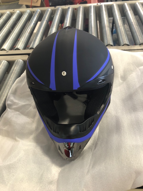 Photo 6 of Anti-Collision Dirt Bike Helmet Trend Skull ATV DOT Approved BMX Helmet SUV Mask Goggles Gloves,Dirt Bike Downhill Off-Road Mountain Bike Helmet 4-Piece Set Blue Small