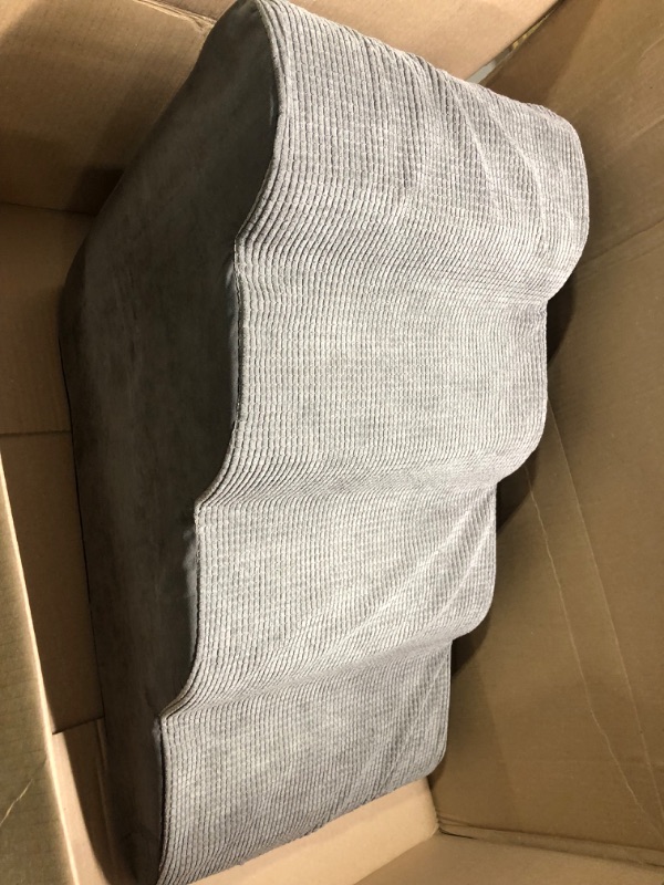 Photo 1 of 4 STEP PET STAIRS 