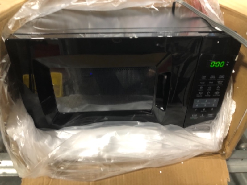 Photo 1 of COMFEE' EM720CPL-PMB Countertop Microwave Oven with Sound On/Off, ECO Mode and Easy One-Touch Buttons, 0.7cu.ft, 700W, Black Black Microwave