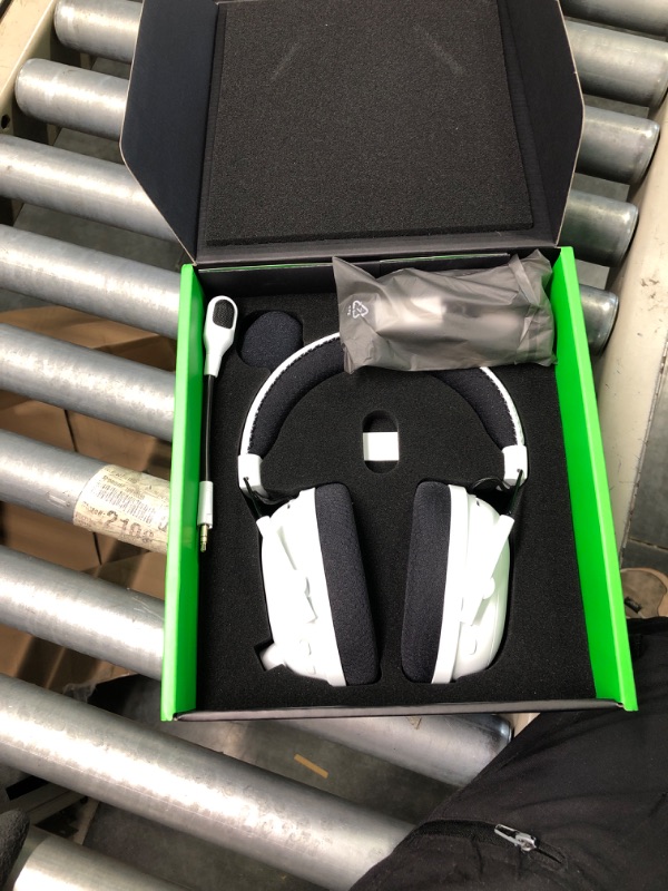 Photo 2 of NEW Razer BlackShark V2 Pro Wireless Gaming Headset 2023 Edition: 50MM Titanium Drivers - HyperClear Super Wideband Mic - Noise-isolating Earcups - Ultra-Soft Memory Foam- 70 Hour Battery Life - White White Generation 2