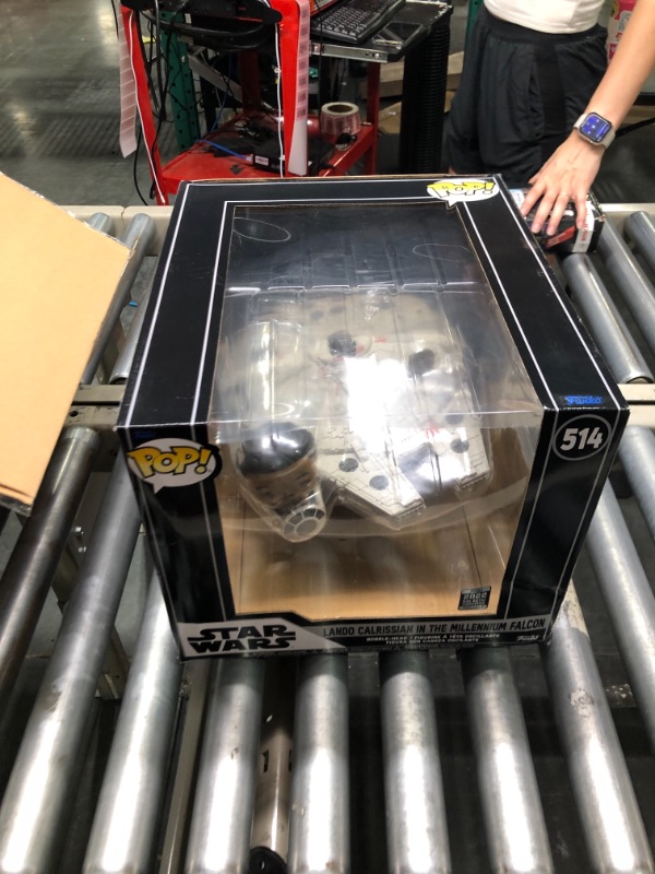 Photo 1 of Funko Pop! Ride Super Deluxe: Star Wars - Lando Calrissian in The Millenium Falcon (Shared Galactic Convention, Amazon Exclusive), Multicolor