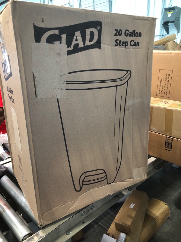Photo 1 of Glad 20 Gallon / 75 Liter Extra Capacity Plastic Step Trash Can with CloroxTM Odor Protection | Fits Kitchen Pro 20 Gallon Trash Bags, Black Black 20 Gallon new in box