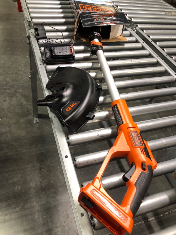 Photo 1 of Black & Decker 40V Lithium String Trimmer Lst136