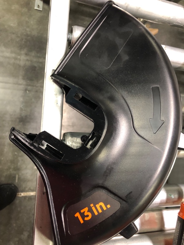 Photo 1 of Black & Decker 40V Lithium String Trimmer Lst136