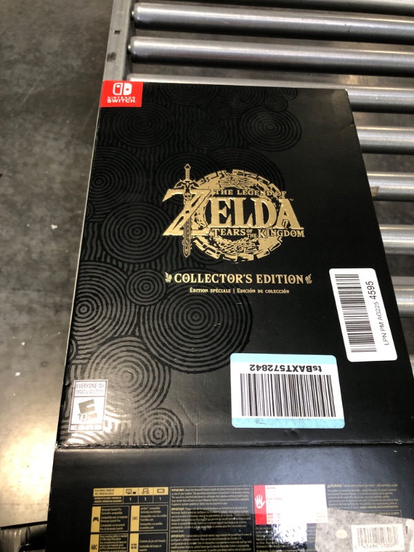 Photo 2 of The Legend of Zelda: Tears of the Kingdom (Collector's Edition) - For Nintendo Switch