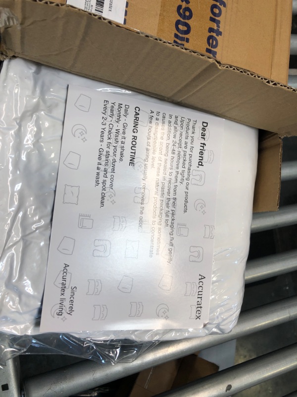 Photo 1 of ACCURATEX Duvet Insert King Comforter - Fluffy Down Alternative Fill Hotel Collection Comforter for King Bed,Lightweight Soft All Season Duvet Insert with Corner Tabs - Machine Washable,White,104x90 White King
