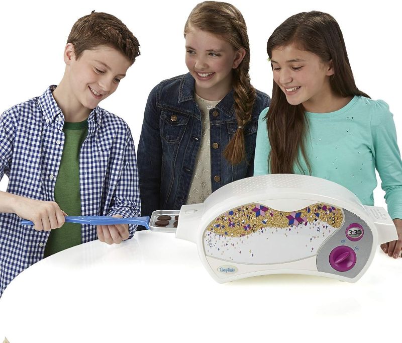 Photo 1 of Easy Bake Ultimate Oven Baking Star Edition, Childs Cooking Toy