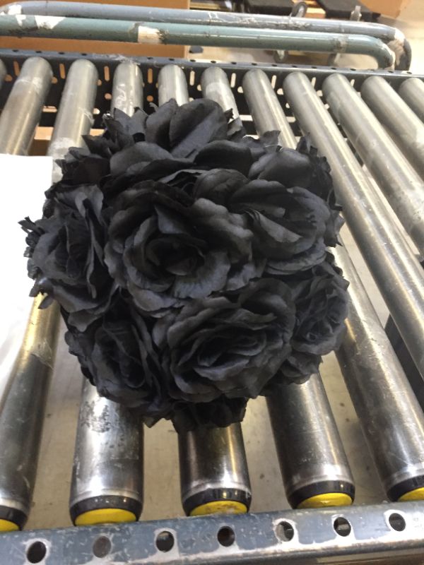 Photo 2 of YLBFJXK Artificial Flower Ball for Centerpieces Bridal Wedding Artificial Wedding Party Centerpieces Decorations, 7.8inch, Black