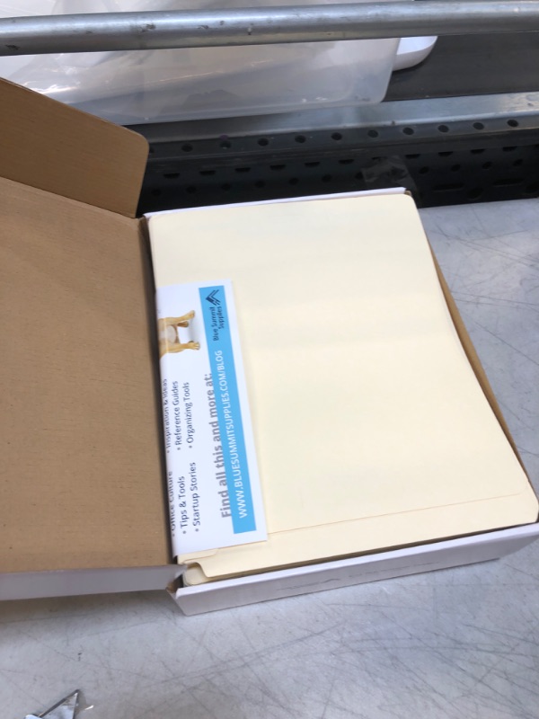 Photo 1 of 100 Blue Summit Supplies Reinforced File Folders, 1/3 Cut Tab, Letter Size, Manila, Heavy Duty 14PT Paper, 100 Pack

