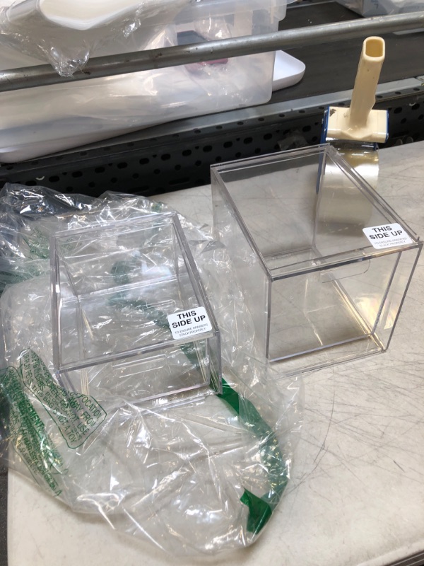 Photo 1 of 2 PC CLEAR PLASTIC CONTAINERS 
