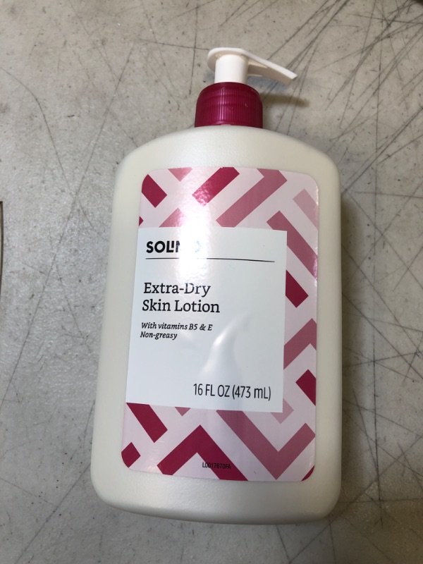 Photo 2 of Amazon Brand - Solimo Extra-Dry Skin Lotion with Vitamins B5 and E