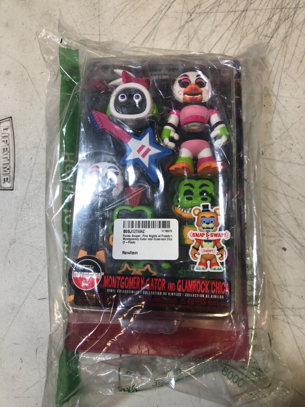 Photo 2 of Funko Snaps!: Five Nights at Freddy's - Montgomery Gator and Glamrock Chica (2-Pack)