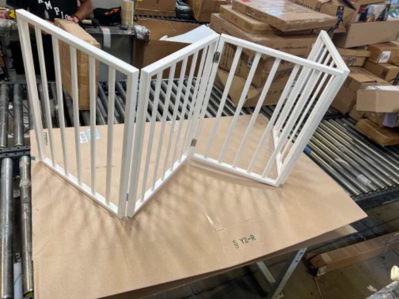 Photo 1 of  6ft x 2ft small child/pet gate