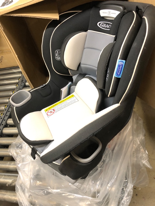 Photo 2 of Graco Extend2Fit Convertible Car Seat, Gotham