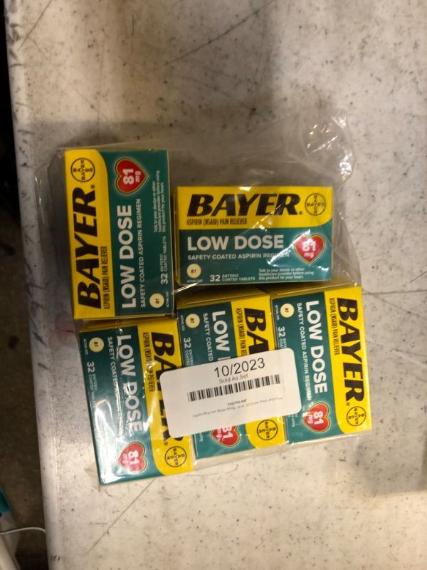Photo 1 of Aspirin Regimen Bayer 81mg Enteric Coated Tablets, #1 Doctor Recommended Aspirin Brand, Pain Reliever, 32 Count (Pack of 5)  BB 10/23 
