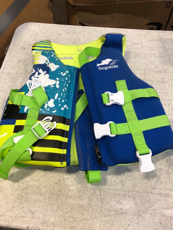 Photo 1 of Children's life vest M