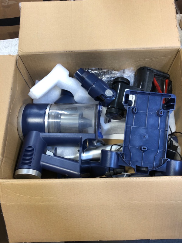 Photo 2 of Coreless vacuum cleaner JR600