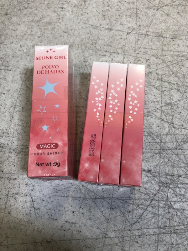 Photo 2 of 3PCS Each Polvo De Hadas Shimmer Face and Body Highlighter Powder Stick Makeup,Natural Three-dimensional Face Powder Blusher,High Gloss Fairy Glitter Sparkle Patting Powder Body Glow(2pc#01+1pc#02) (PACK OF 2)