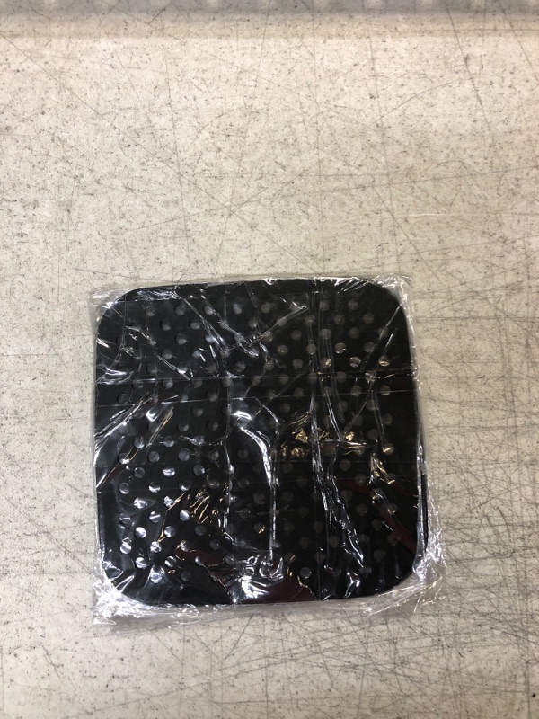 Photo 2 of 4 Pcs Reusable Silicone Air Fryer Liners,Easy Clean Air Fryer Accessories, Non Stick, AirFryer Accessory Parchment Paper Replacement-8.5" Square.
