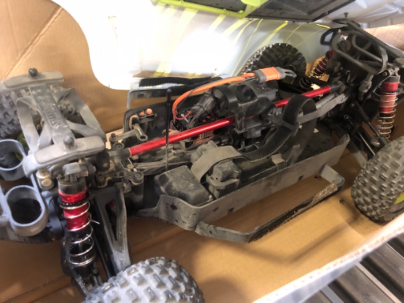 Photo 3 of ARRMA RC Truck 1/7 Mojave *UNABLE TO TEST FUNCTIONALITY, HEAVILY USED* 6S V2 4WD BLX Desert Truck with Spektrum Firma (Ready-to-Run), Green/Black, ARA7604V2T1