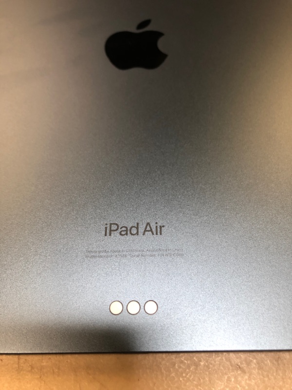 Photo 4 of Apple iPad Air (5th Generation): with M1 chip, 10.9-inch Liquid Retina Display, 64GB, Wi-Fi 6, 12MP front/12MP Back Camera, Touch ID, All-Day Battery Life – Blue
