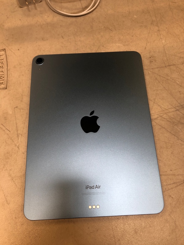 Photo 1 of Apple iPad Air (5th Generation): with M1 chip, 10.9-inch Liquid Retina Display, 64GB, Wi-Fi 6, 12MP front/12MP Back Camera, Touch ID, All-Day Battery Life – Blue
