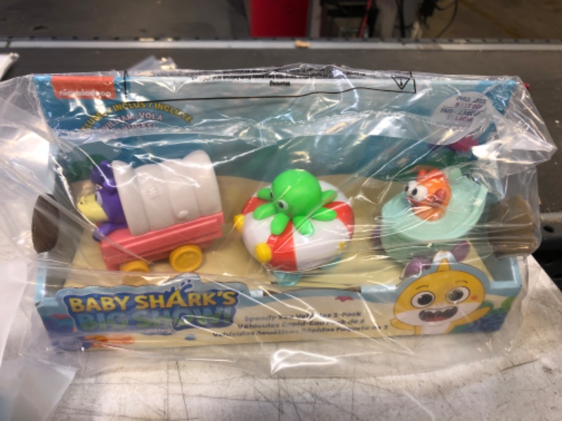 Photo 2 of Baby Shark's Big Show! Speedy Sea Vehicle 3-Pack - William, Vola & Chucks