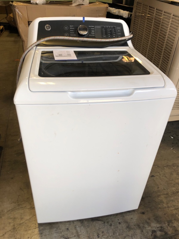 Photo 2 of GE---4.5-cu ft High Efficiency Agitator Top-Load Washer (White)
