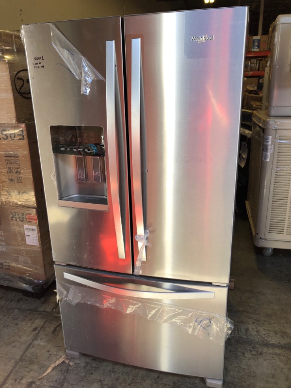 Photo 3 of Whirlpool 24.7-cu ft French Door Refrigerator with Ice Maker (Fingerprint Resistant Stainless) ENERGY STAR