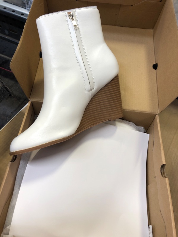 Photo 2 of 10---Coutgo Women's Wedge Ankle Boots Chunky Stacked Heels Pointed Toe Side Zipper Fall Winter Western Booties  White