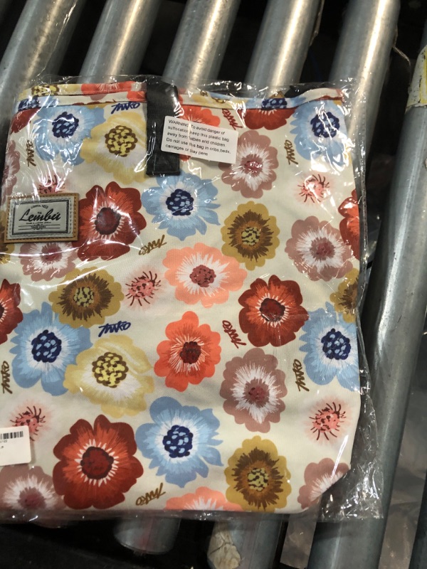 Photo 1 of Flower tote bag Medium