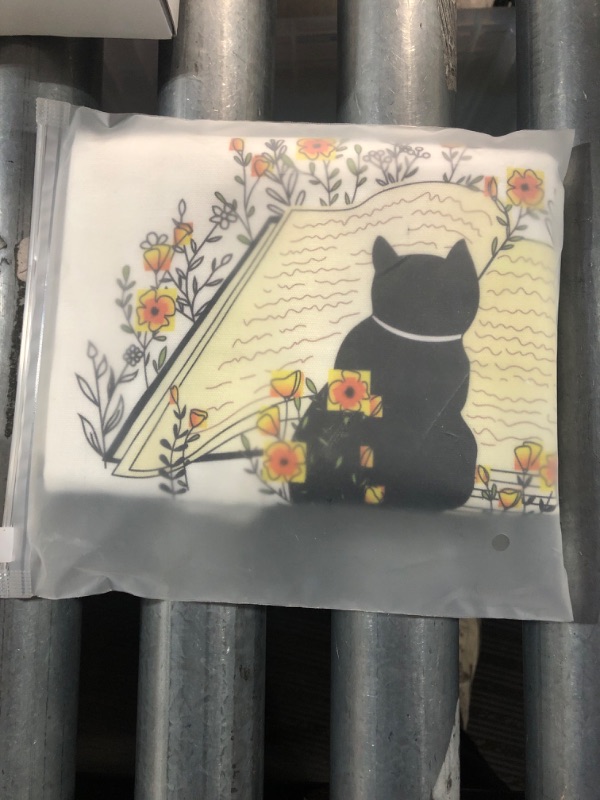 Photo 2 of CANVAS TOTE - CAT READING 