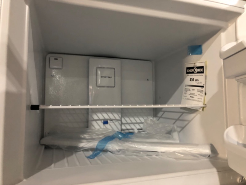 Photo 2 of Frigidaire 20.5 Cu. Ft. Top Freezer Refrigerator