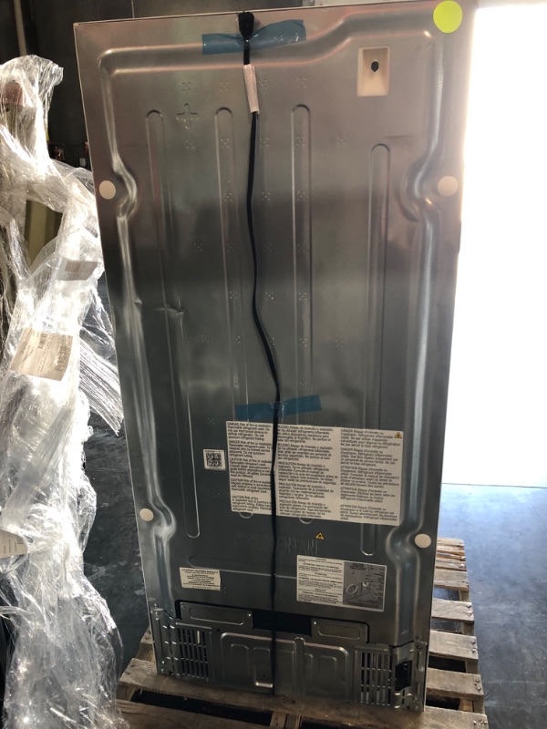 Photo 1 of Frigidaire
30 in. 18.3 cu. ft. Top Freezer Refrigerator