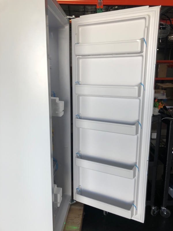 Photo 4 of Frigidaire 18 Cu. Ft. Upright Freezer