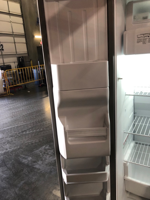 Photo 4 of ***USED***Whirlpool 24.6-cu ft Side-by-Side Refrigerator with Ice Maker (Fingerprint Resistant Stainless Steel)